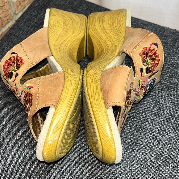 Alegria Linn floral tan sandals- 39 / 8.5-9 - Picture 4 of 7